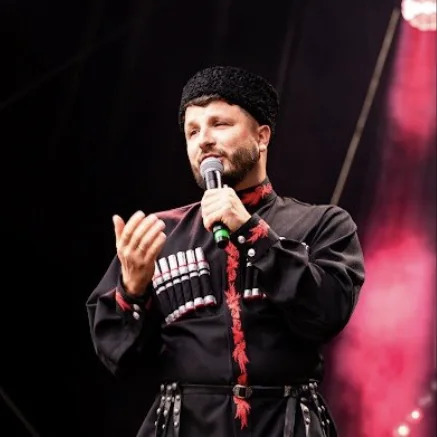 Sänger My-Ro – Glamorous Slavic Party Crailsheim